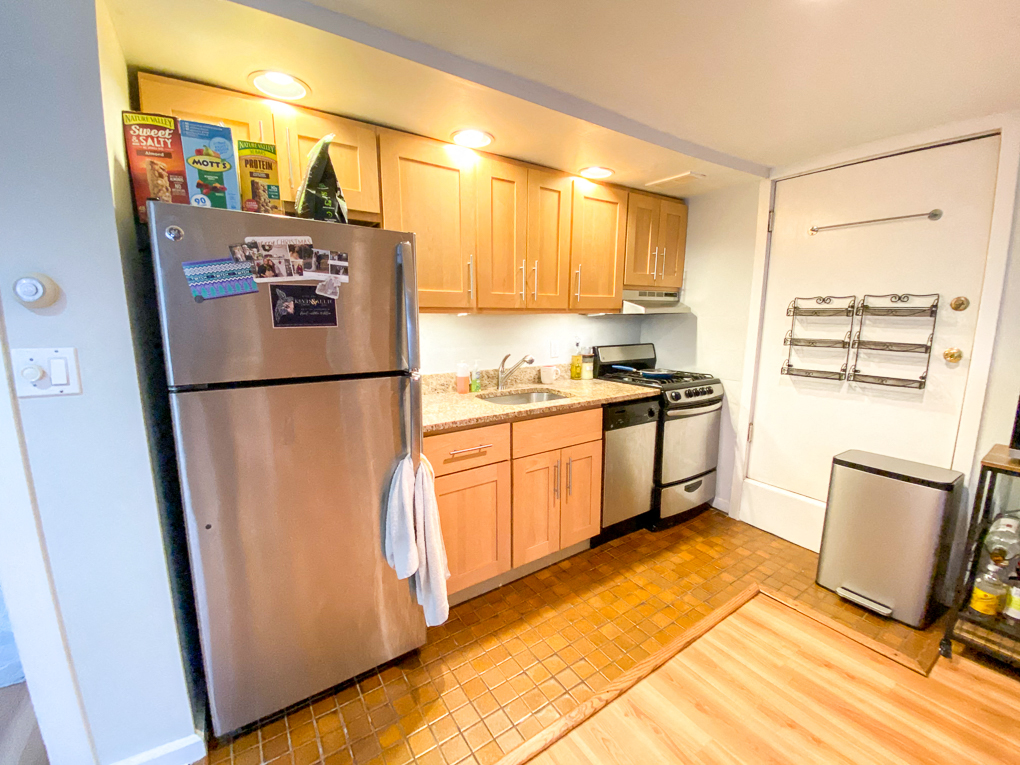 1846 N. Orleans St. 1846 N. Orleans St., Chicago, IL 60614 Old Town Triangle - Leasing by Cross Street